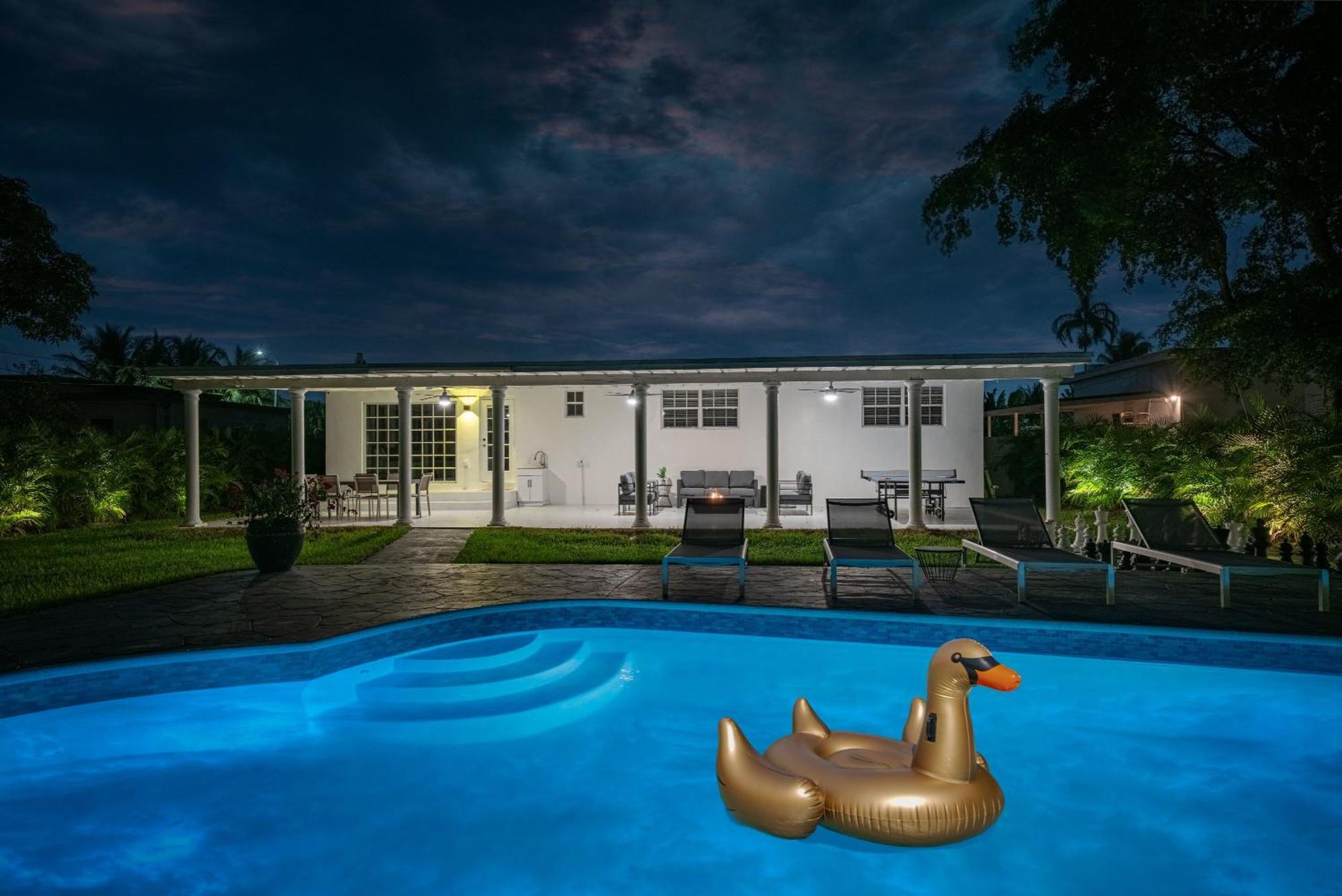 New Tropical Oasis Retreat In Miami Villa Exterior photo